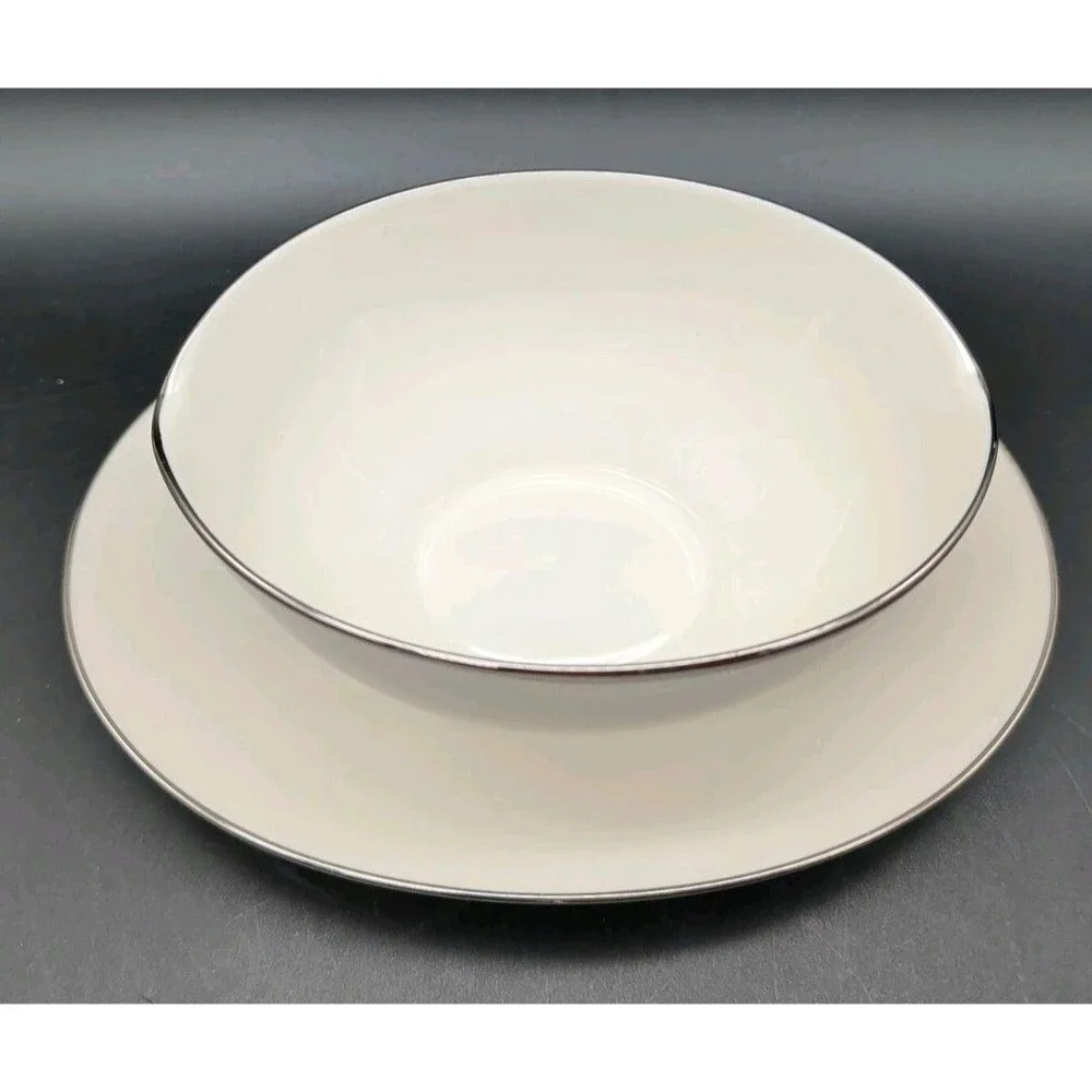 Noritake Bone China Fremont Gravy Boat Attached Underplate White Platinum Trim